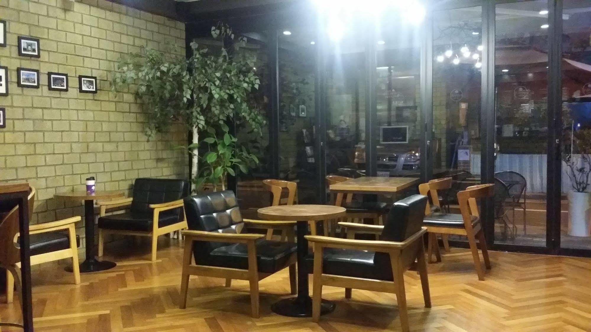 הוסטל סיאול Park Avenue מראה חיצוני תמונה